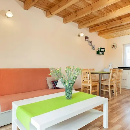 U Krzysia بيت للعطل ساربينوفو